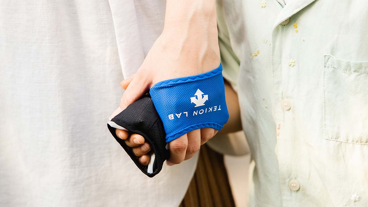 lam-mat-long-ban-tay